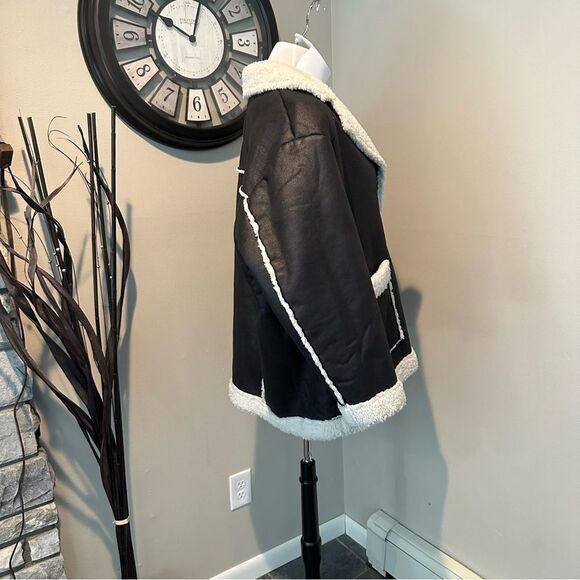 NWT COTTON:ON Curve Aviator Black & White Faux Leather/Shearling Jacket L-12/14 - Picture 3 of 12